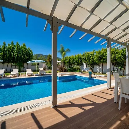 别墅 Large With A Private Pool *